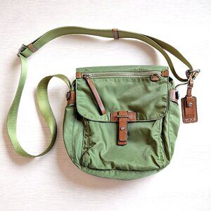 Tumi Forrest Green Brown accents Voyageur Lugano shoulder messenger bag small